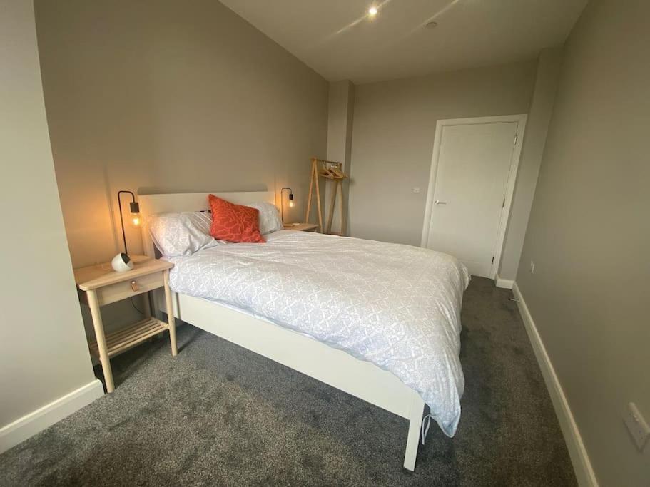 Chic Mill Conversion Beside Piece Hall & Eureka! 할리팩스 외부 사진