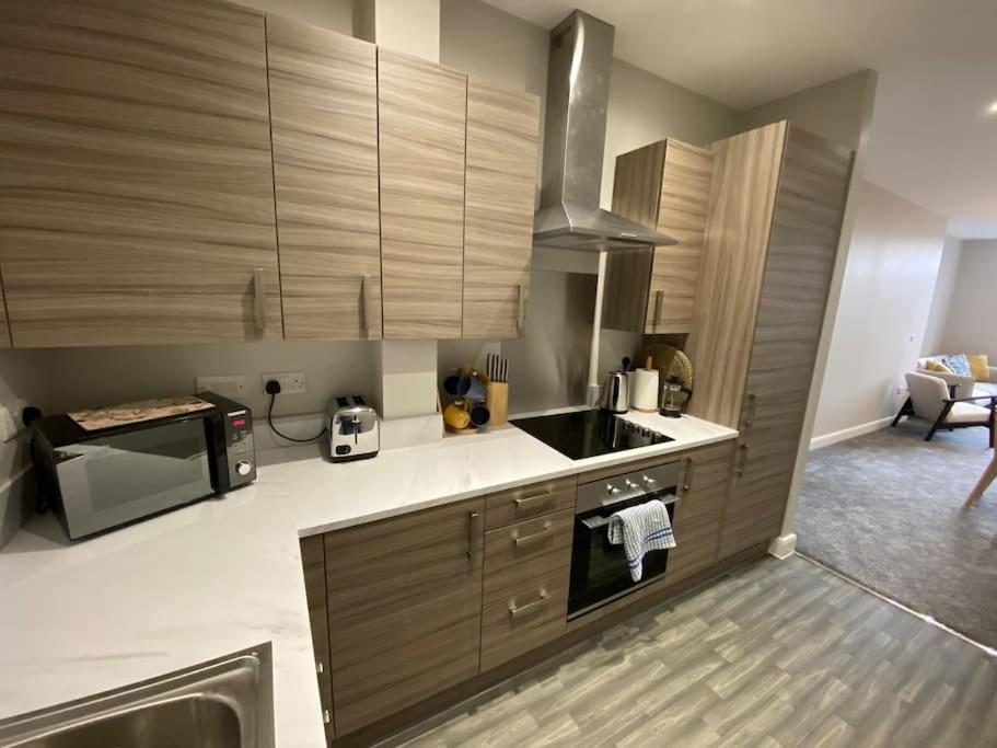 Chic Mill Conversion Beside Piece Hall & Eureka! 할리팩스 외부 사진